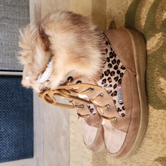 EUC! Pajar fur/suede ankle boots - Picture 1 of 11